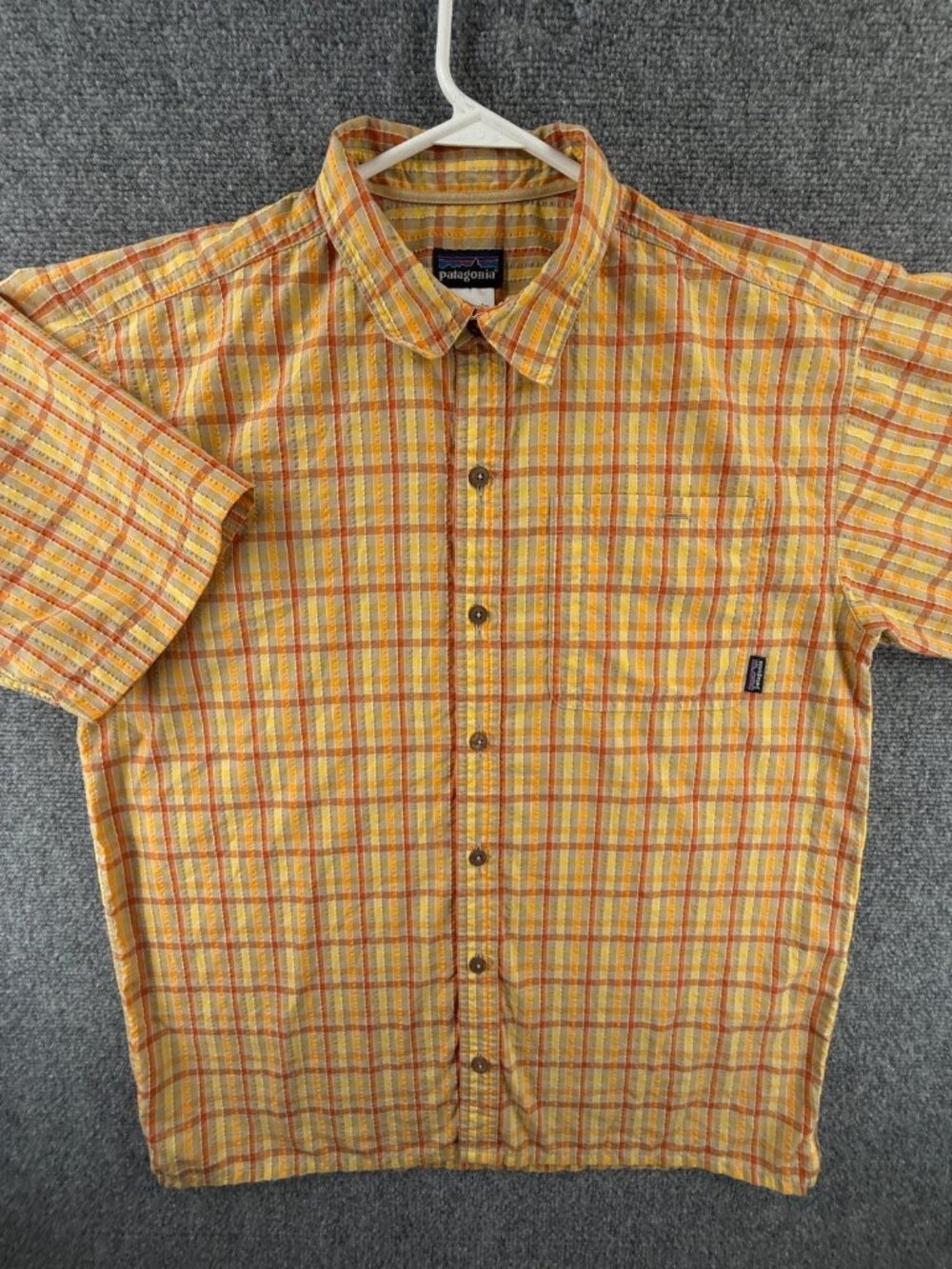 Patagonia Seersucker Textured Short Sleeve Button Up Shirt Orange Yellow Medium